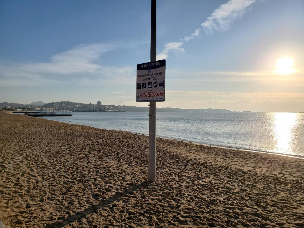 Port Frejus Est, Le Capitole, Studio 27M2, Vue Mer Екстериор снимка